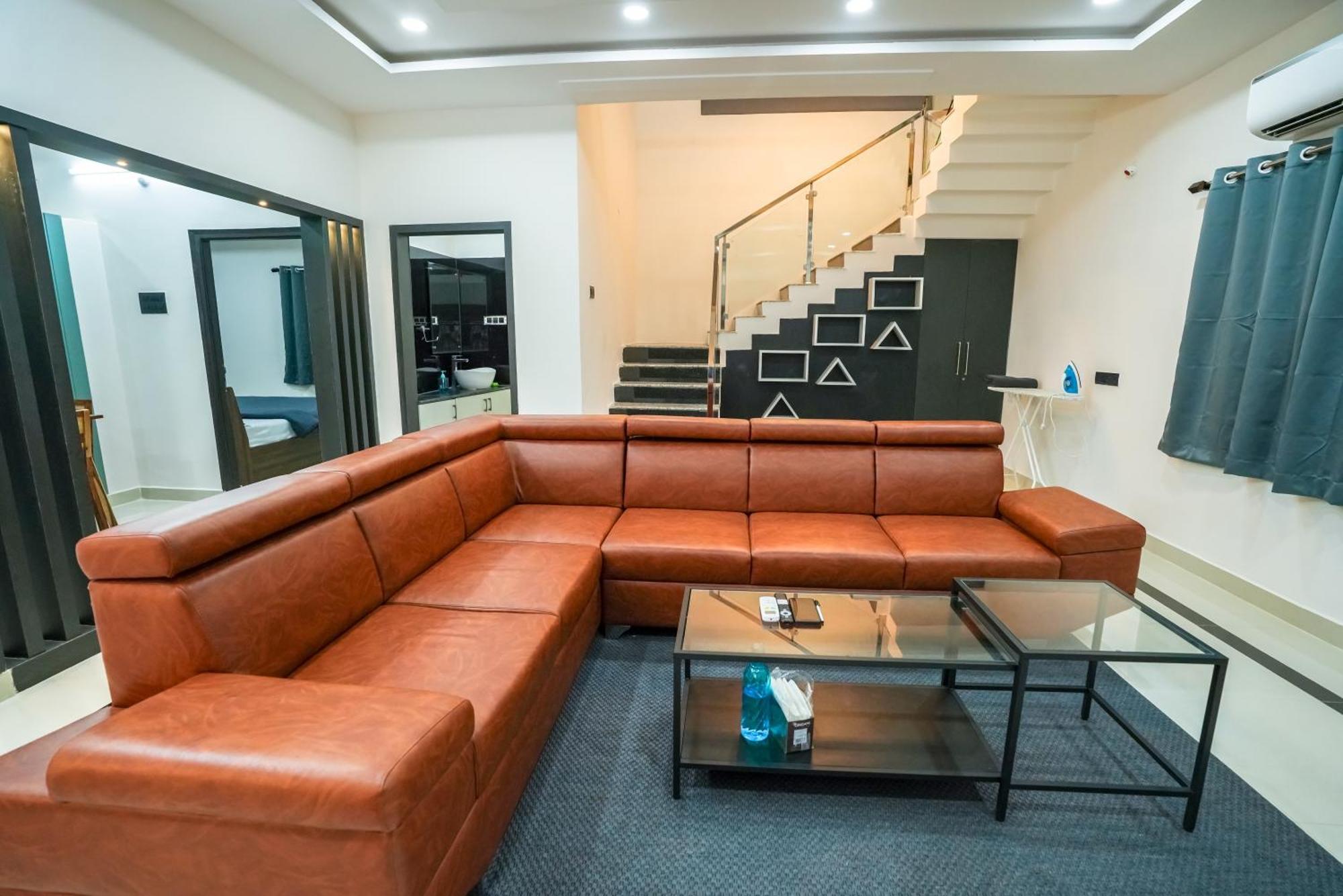 N Cube Serviced Apartments Hyderabad Luaran gambar