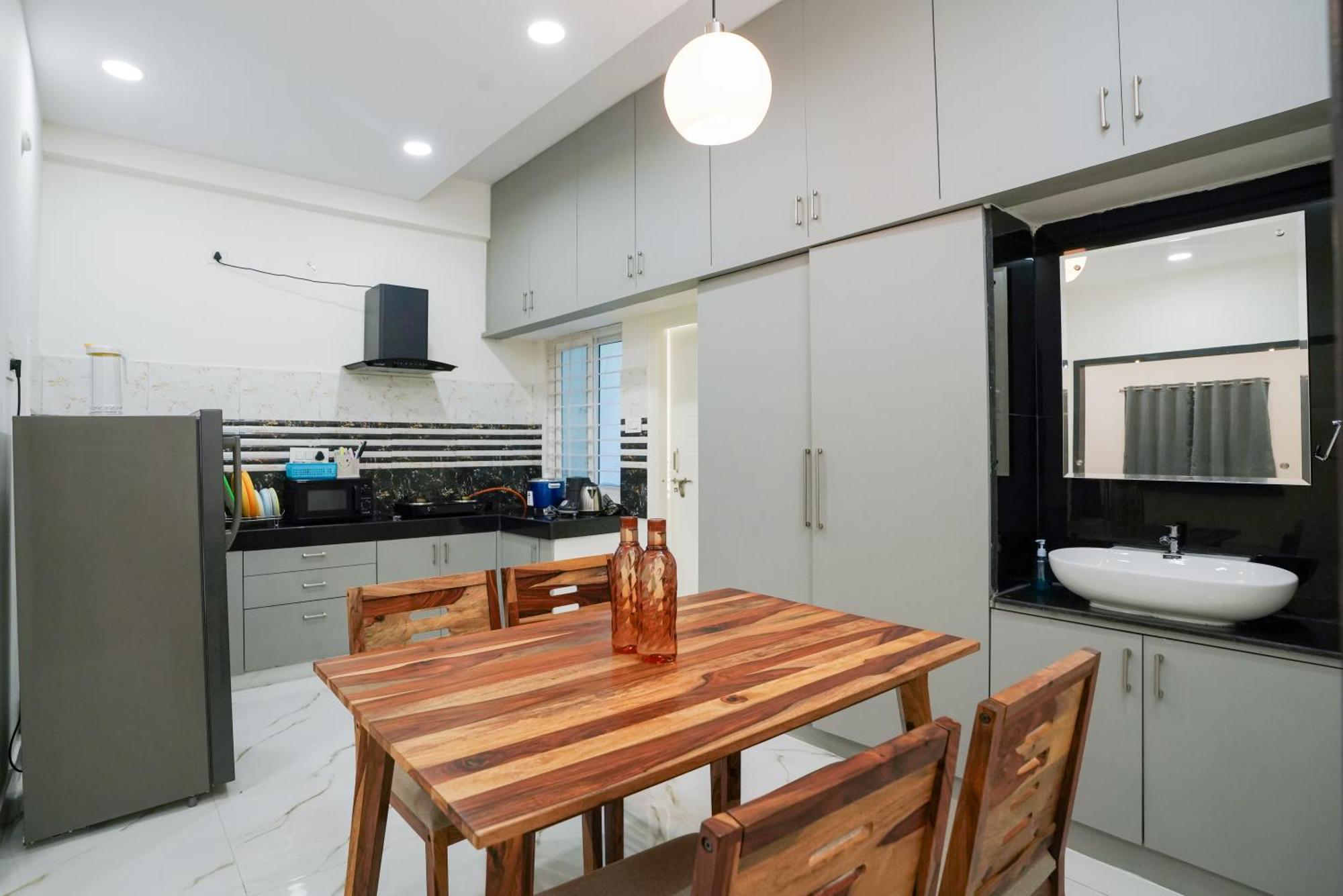 N Cube Serviced Apartments Hyderabad Luaran gambar